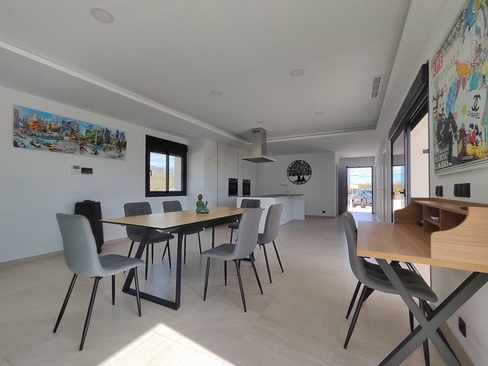 Image No.17-3 Bed Villa for sale