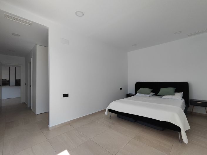 Image No.21-3 Bed Villa for sale