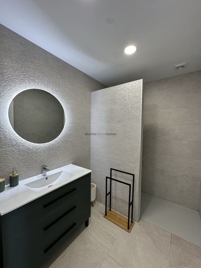 Image No.29-3 Bed Villa for sale