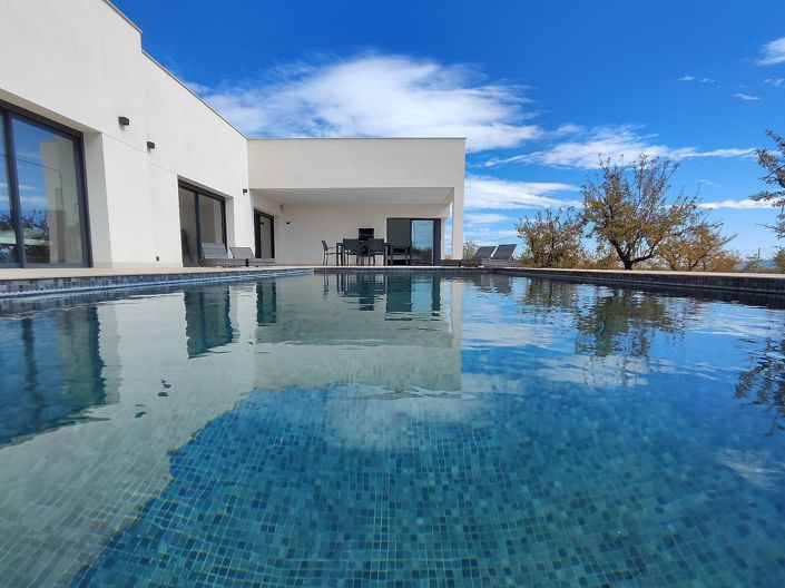 Image No.3-3 Bed Villa for sale