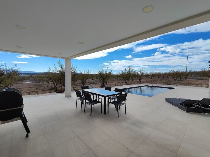 Image No.32-3 Bed Villa for sale