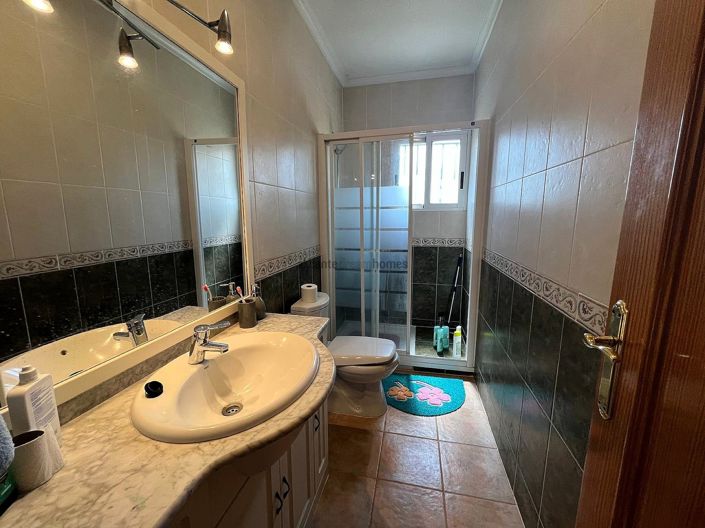 Image No.11-3 Bed Villa for sale