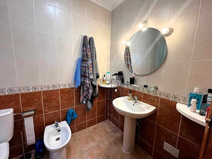 Image No.15-3 Bed Villa for sale