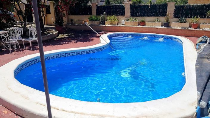 Image No.18-3 Bed Villa for sale