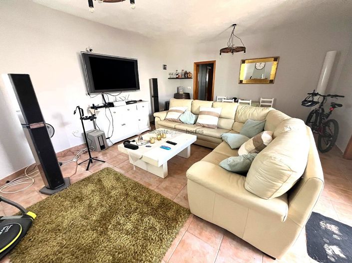 Image No.6-3 Bed Villa for sale