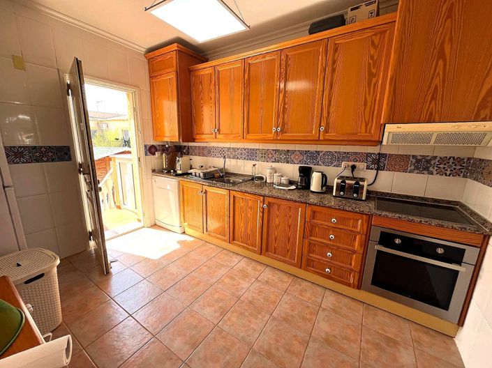 Image No.8-3 Bed Villa for sale