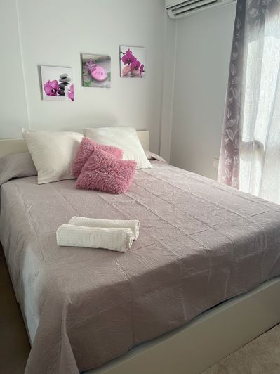 Image No.8-2 Bed Townhouse for sale