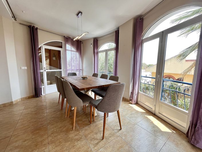 Image No.16-5 Bed Villa for sale