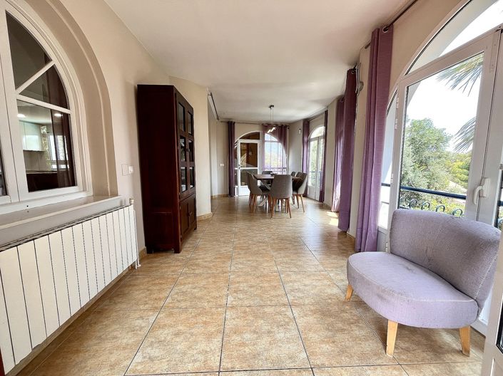 Image No.17-5 Bed Villa for sale