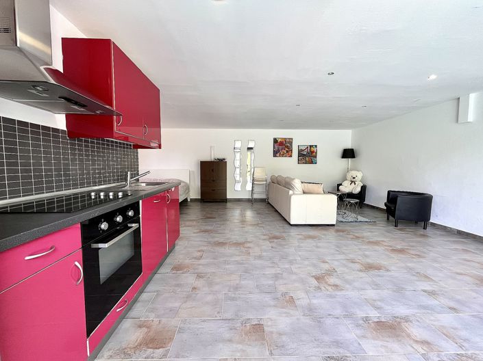 Image No.28-5 Bed Villa for sale