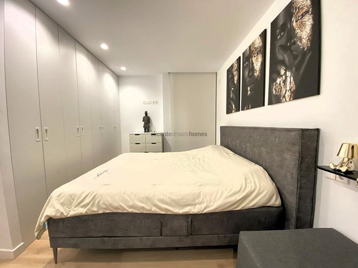 Image No.16-2 Bed Villa for sale