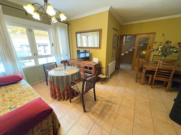 Image No.21-4 Bed Townhouse for sale