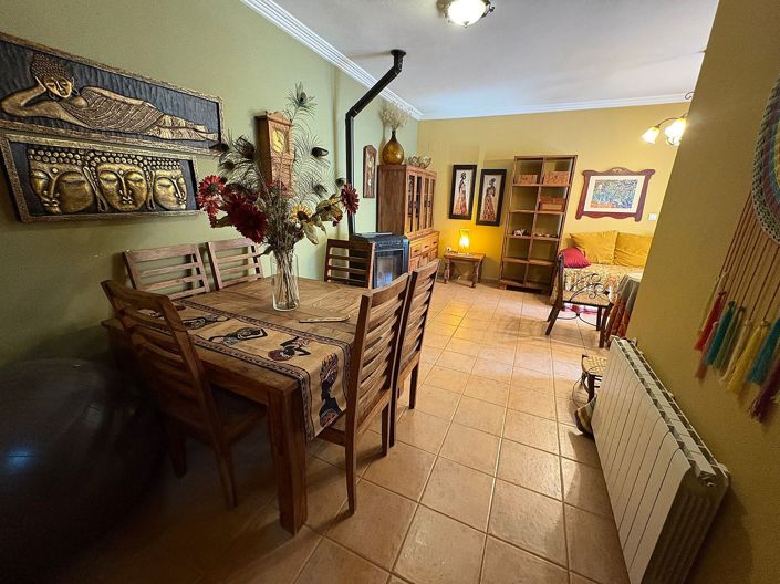 Image No.24-4 Bed Townhouse for sale
