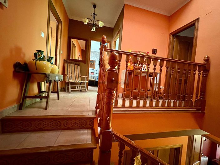 Image No.29-4 Bed Townhouse for sale