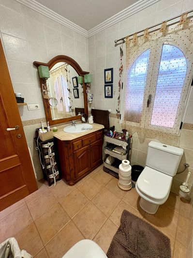 Image No.45-4 Bed Townhouse for sale