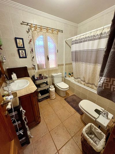 Image No.46-4 Bed Townhouse for sale