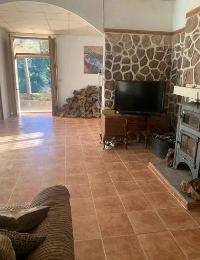 Image No.10-4 Bed Finca for sale