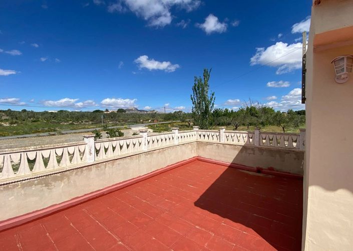 Image No.17-6 Bed Country House for sale