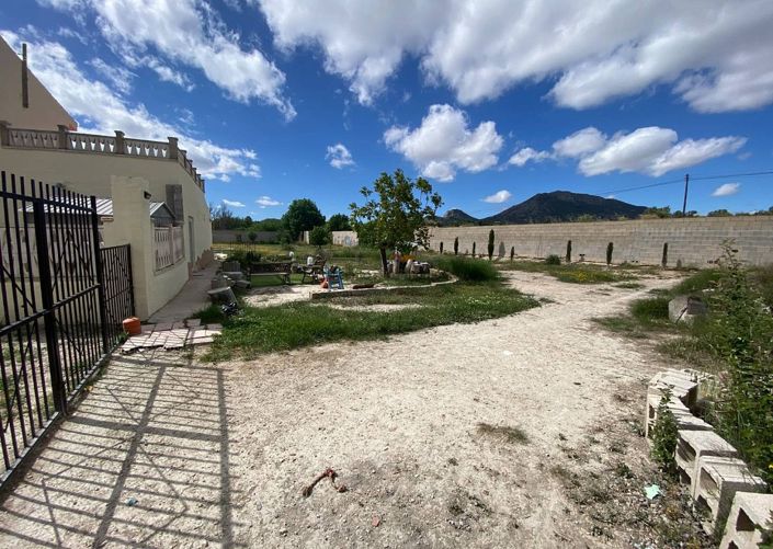 Image No.6-Maison de campagne de 6 chambres à vendre à Sax