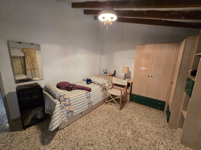 Image No.21-3 Bed Townhouse for sale