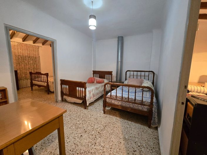 Image No.30-3 Bed Townhouse for sale