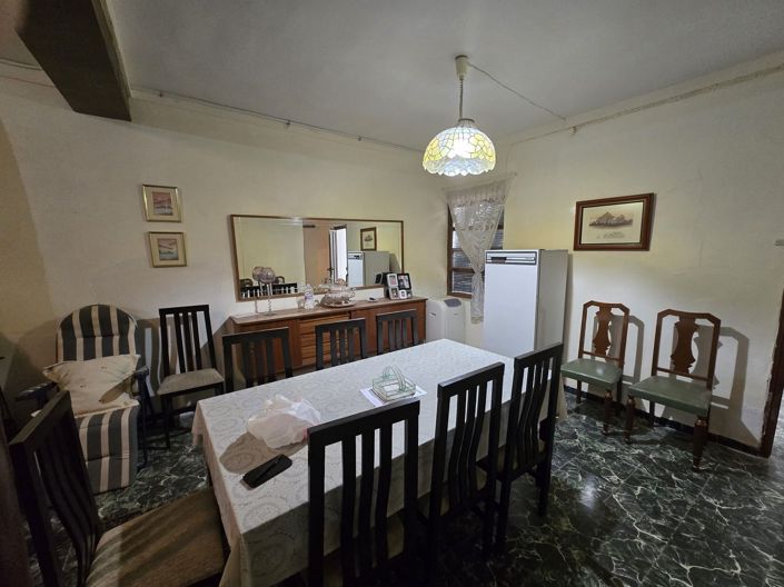 Image No.8-3 Bed Townhouse for sale