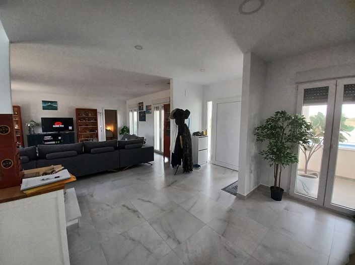 Image No.21-6 Bed Villa for sale