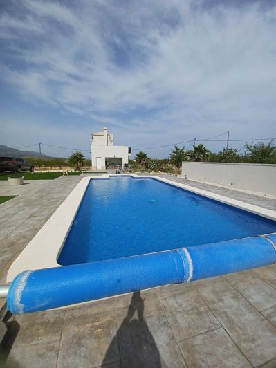 Image No.3-6 Bed Villa for sale
