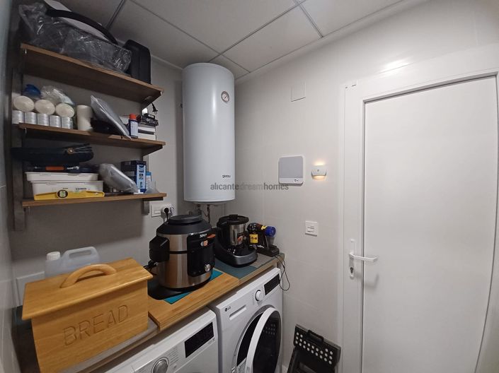 Image No.31-6 Bed Villa for sale