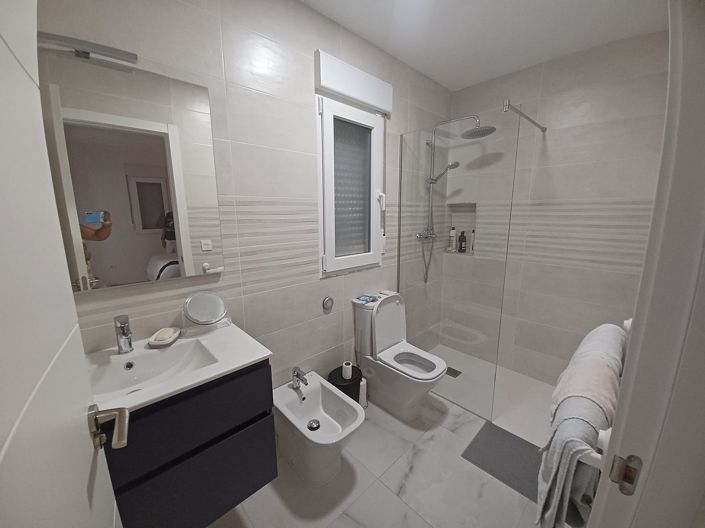 Image No.47-6 Bed Villa for sale