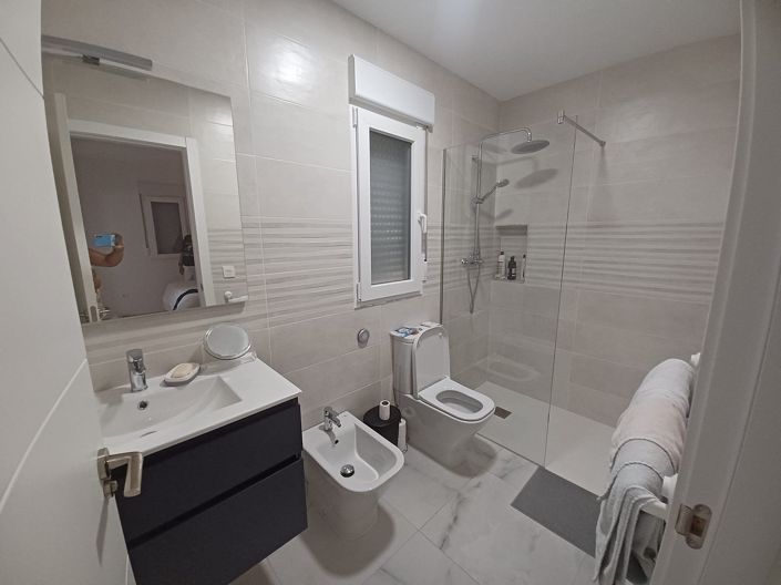 Image No.47-6 Bed Villa for sale