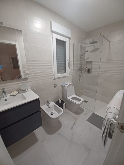 Image No.48-6 Bed Villa for sale