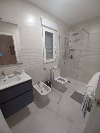 Image No.48-6 Bed Villa for sale