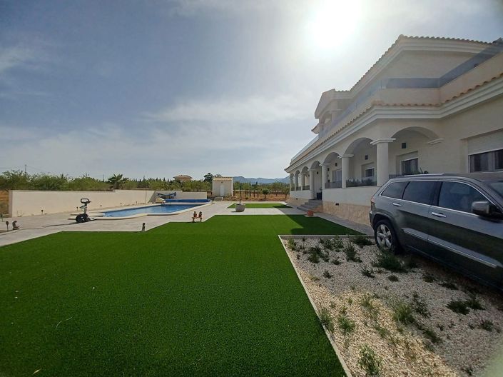 Image No.90-6 Bed Villa for sale