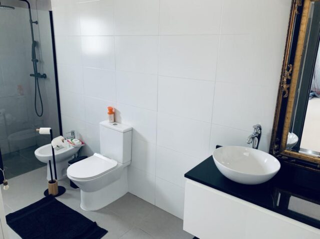 Image No.18-3 Bed Villa for sale