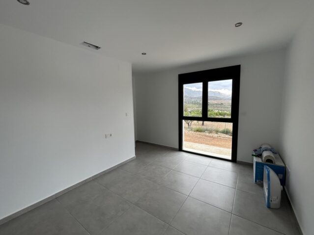 Image No.9-3 Bed Villa for sale