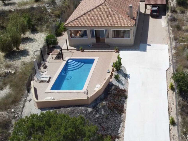 Image No.1-3 Bed Villa for sale