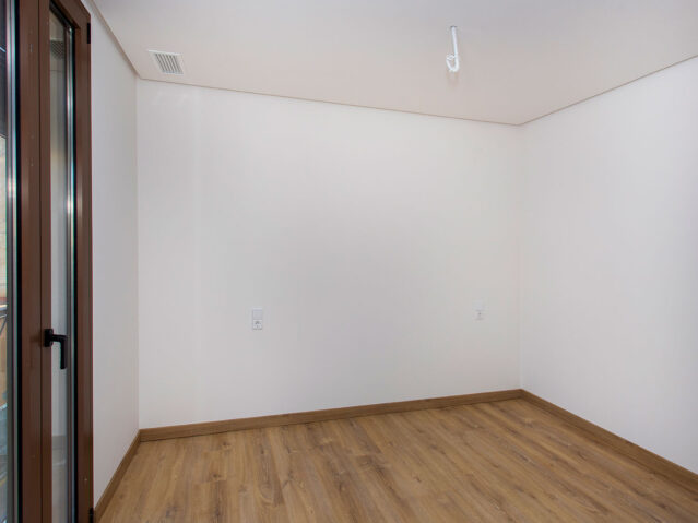 Image No.15-3 Bed Apartment for sale