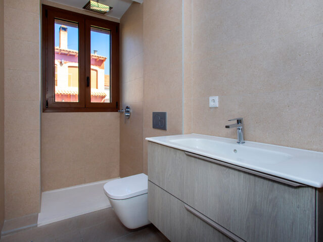 Image No.9-3 Bed Apartment for sale