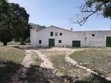 1 - Yecla, Maison de campagne