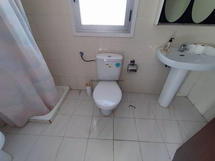 Image No.31-5 Bed Country House for sale