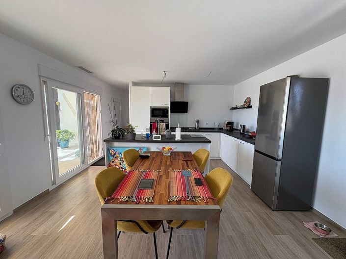 Image No.17-3 Bed Villa for sale