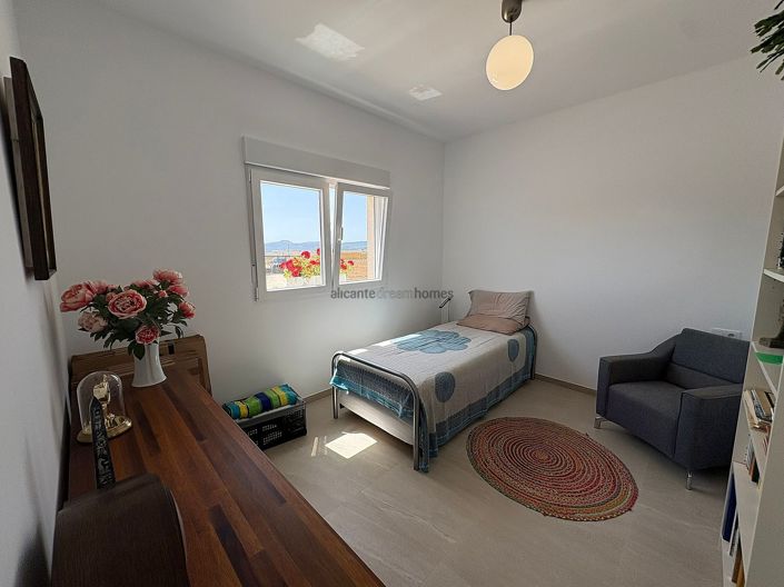 Image No.24-3 Bed Villa for sale