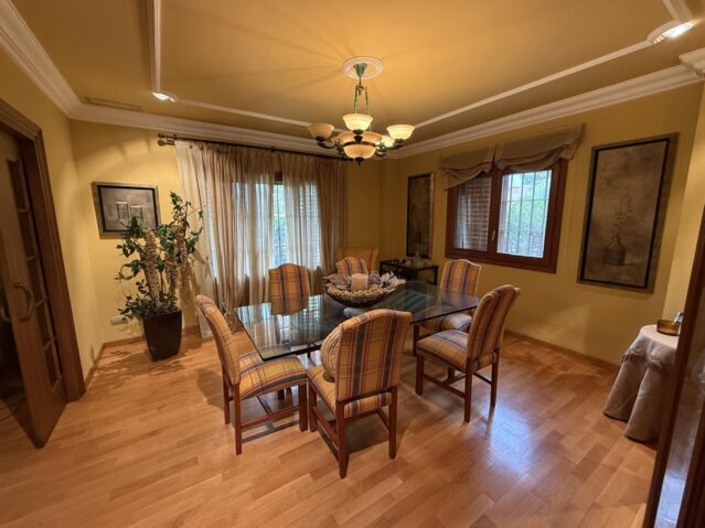 Image No.18-4 Bed Villa for sale