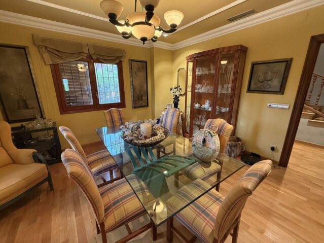 Image No.19-4 Bed Villa for sale