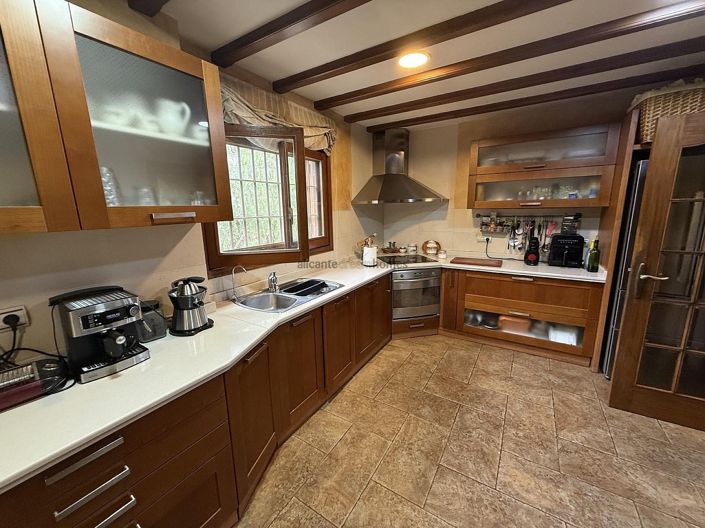 Image No.19-Villa de 4 chambres à vendre à Elda