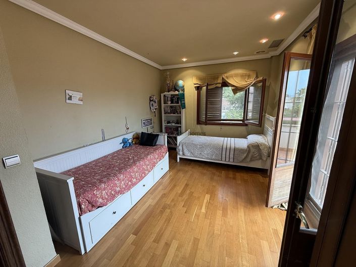 Image No.28-Villa de 4 chambres à vendre à Elda