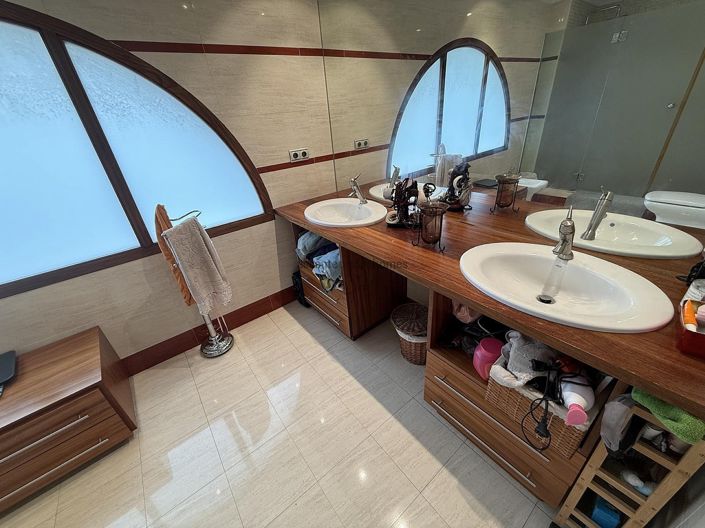 Image No.34-Villa de 4 chambres à vendre à Elda