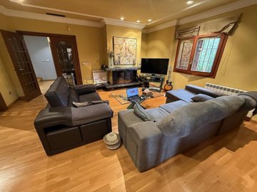 gnork5vb6h573kqcrenyn