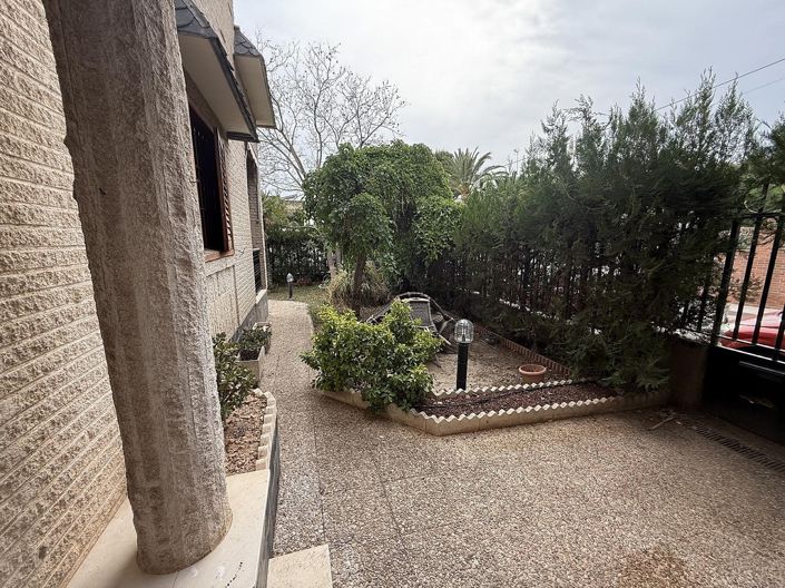 Image No.8-Villa de 4 chambres à vendre à Elda